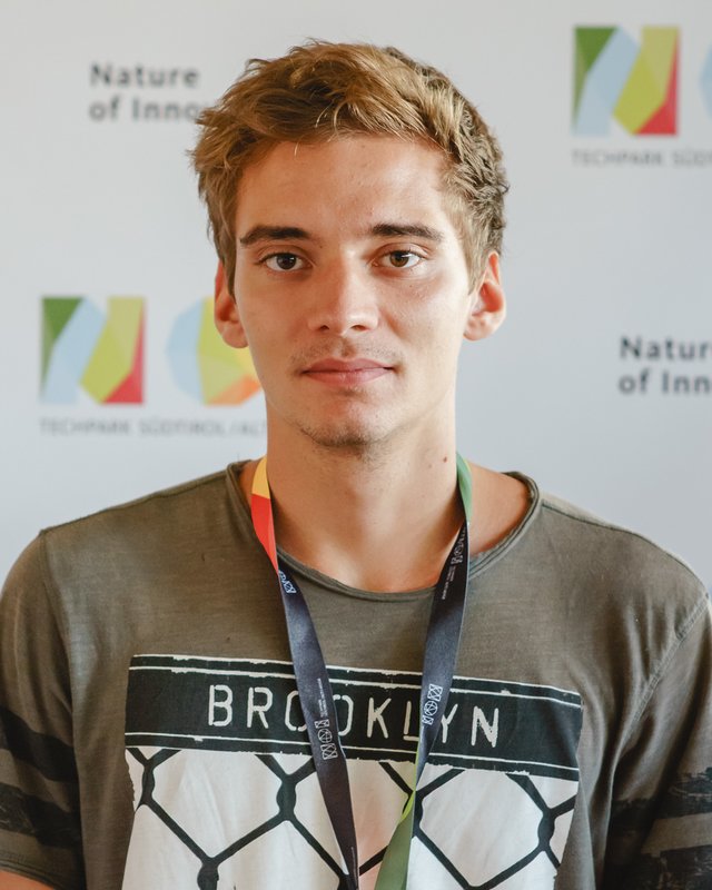 Simon Larcher